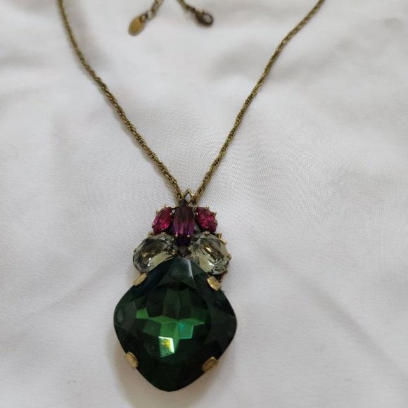 ANTON HEUNIS GREEN PENDANT NECKLACE RASPERRY AMETHYST AND CLEAR CRYSTAL ACCENTS - Picture 1 of 4